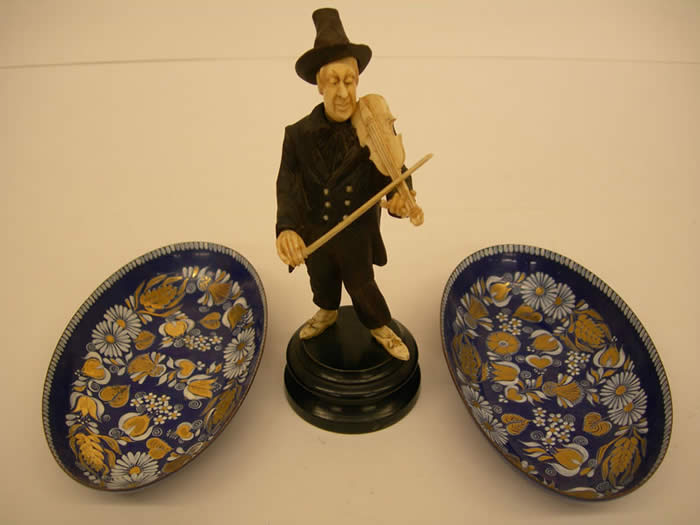 Hand-painted Enamel Tray, Hand-carved Fiddler